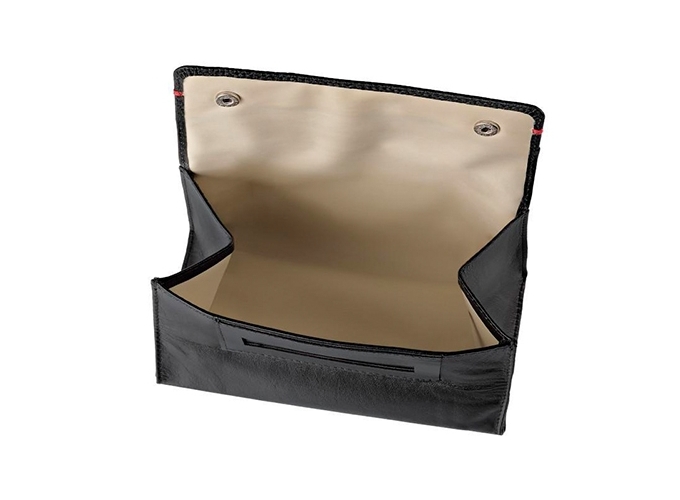 BLAGUE A TABAC ZIPPO  NOIR   (1)