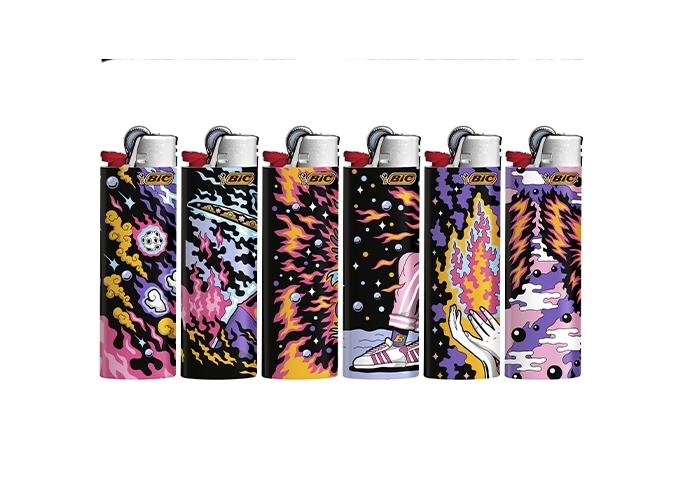 BRIQ. BIC J26 MAXI ''FLAMING'' (50)