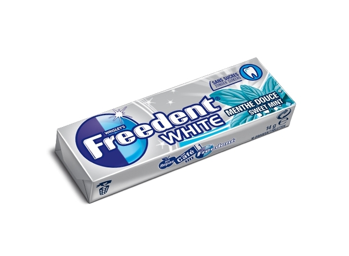 BTE 30 ETUIS FREEDENT WHITE MENTHE DOUCE (1)