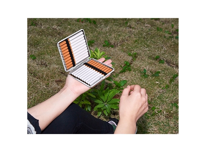 ETUI PAQ CIGARETTES CHAMP LABEL (PR.12)