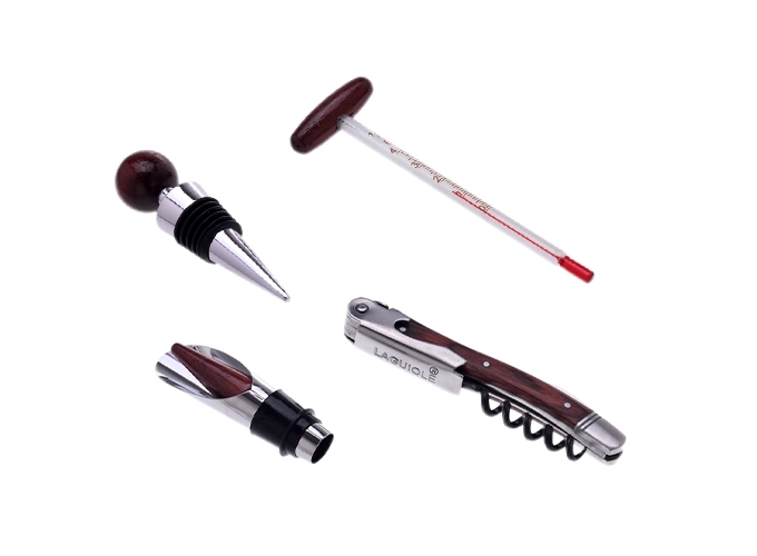 LAGUIOLE COFFRET 4 ACCESSOIRES VIN (1)